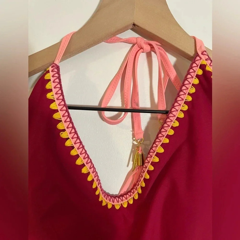 Jessica Simpson Reversible Embroidered Edge Monokini Purple/Deep Red - Picture 4 of 16